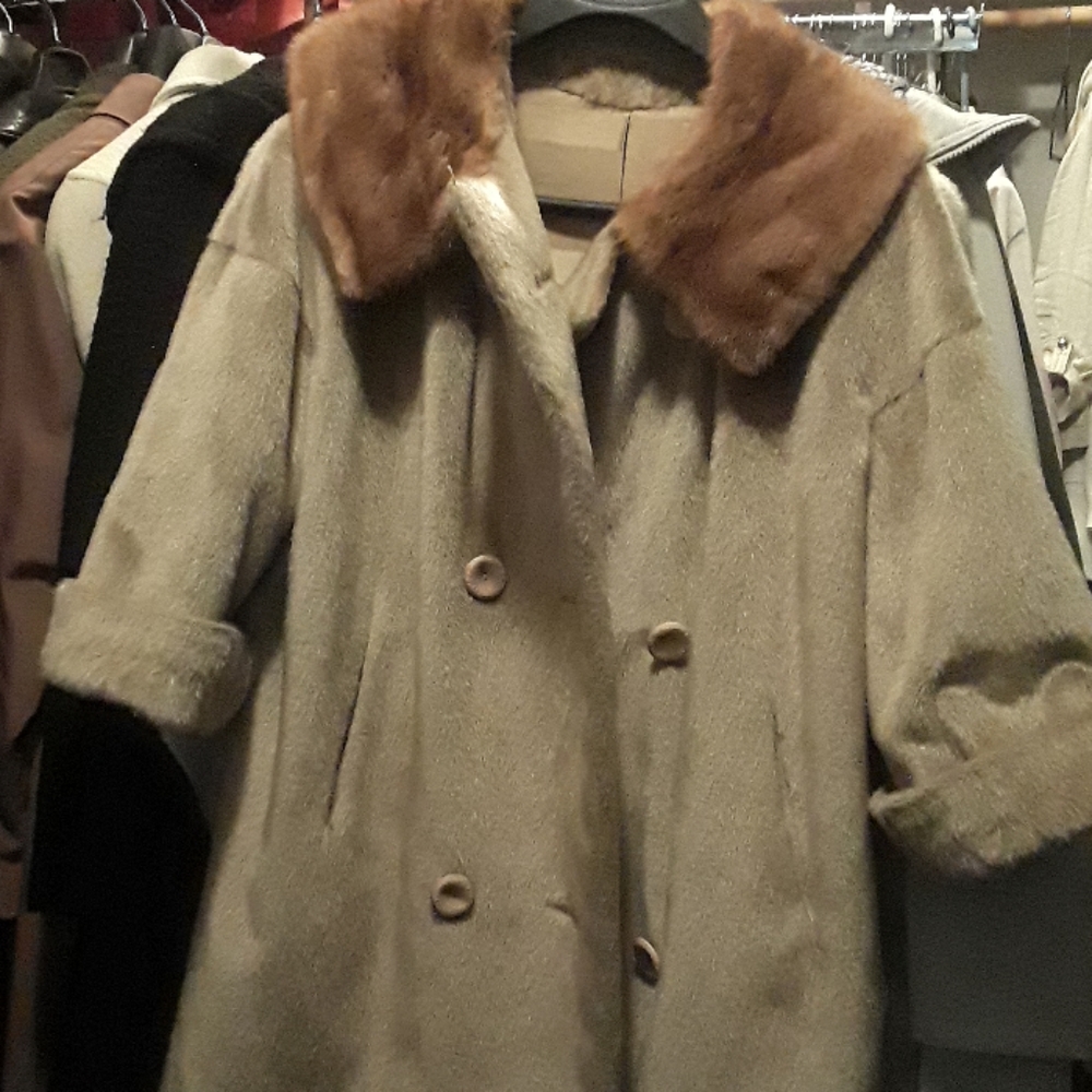Vintage genuine mink fur collar coat